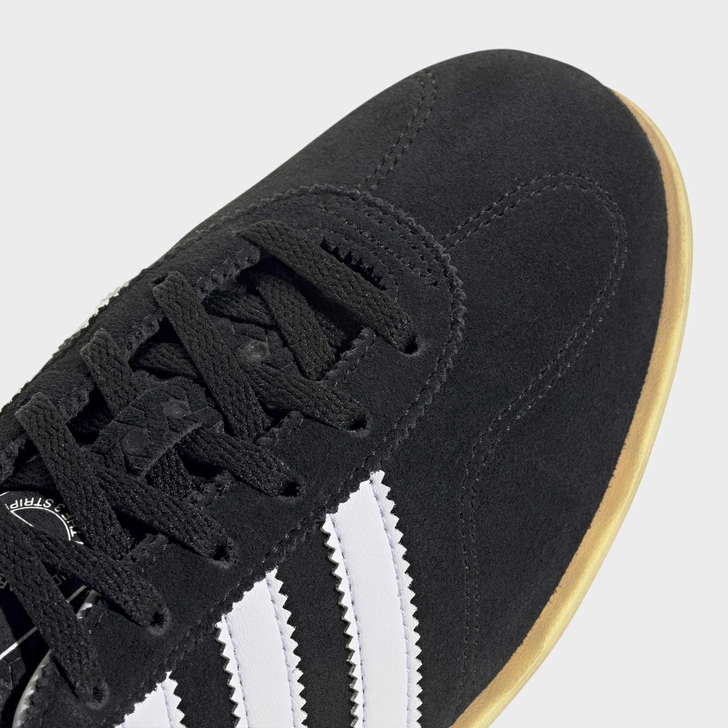 אדידס סניקרס GAZELLE LO PRO לנשים