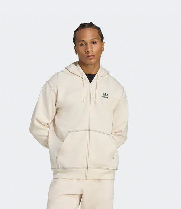 דגם לובש סווטשירט קפוצ'ון אדידס בז', אופנת רחוב גברים CHOZEN