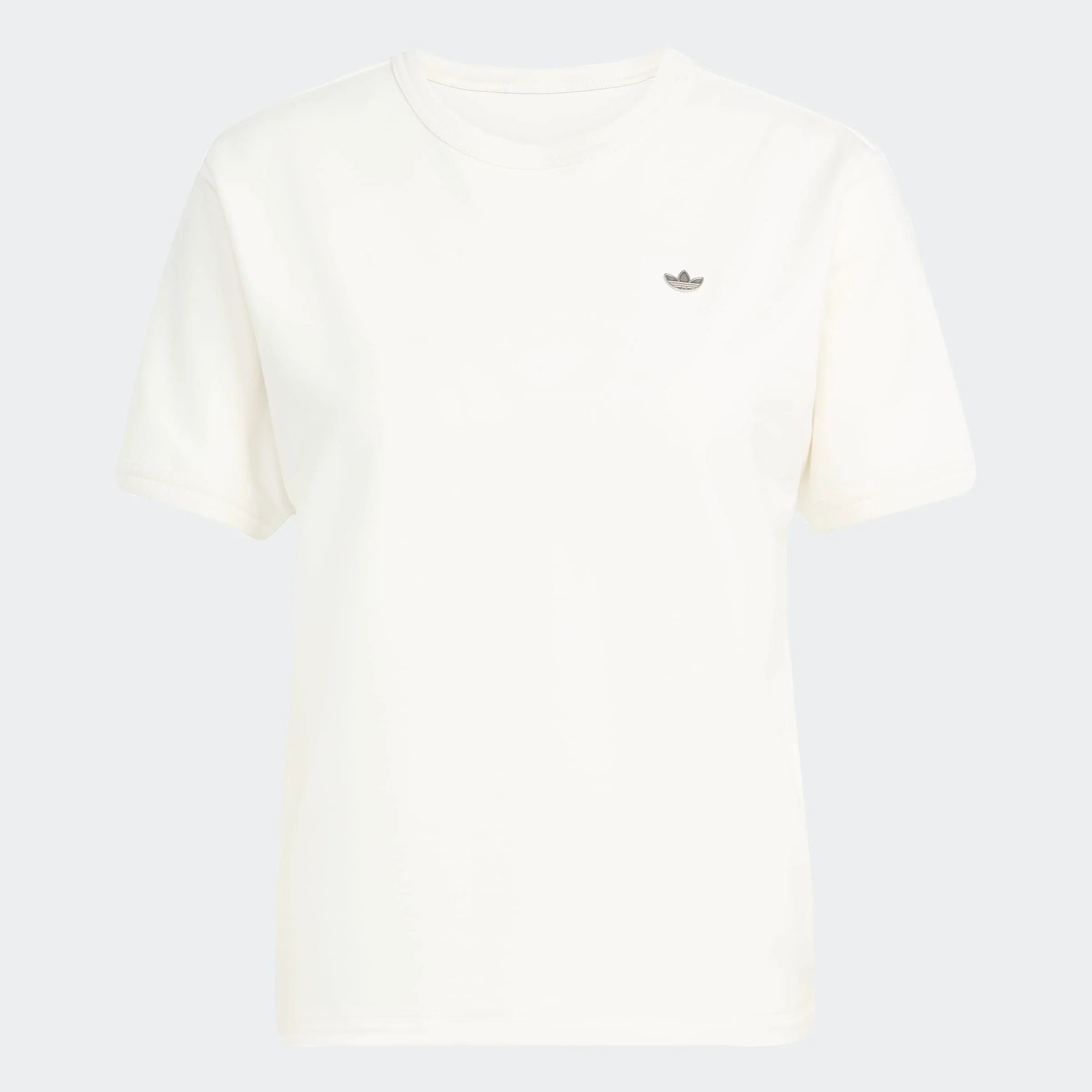 טי שירט לבנה של אדידס עם לוגו קטן, חולצת טריקו קלאסית באתר CHOZEN