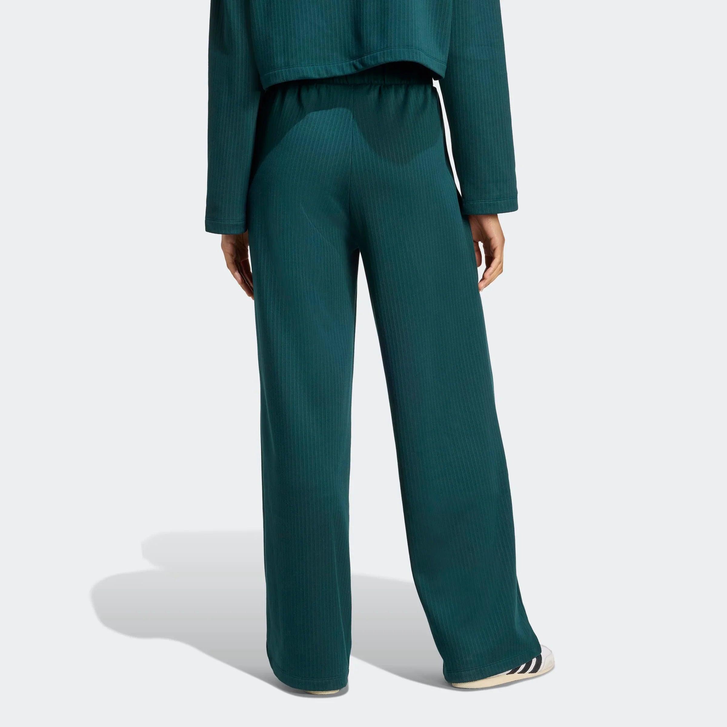 מכנסיים ירוקים לנשים מבד ריב, מבט אחורי, אופנת CHOZEN