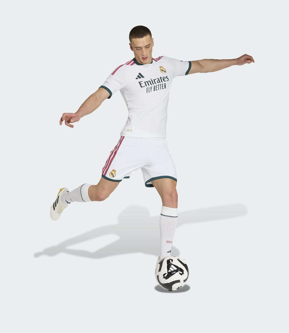 אדידס חולצת כדורגל Real Madrid 26/27 Home Authentic לגברים