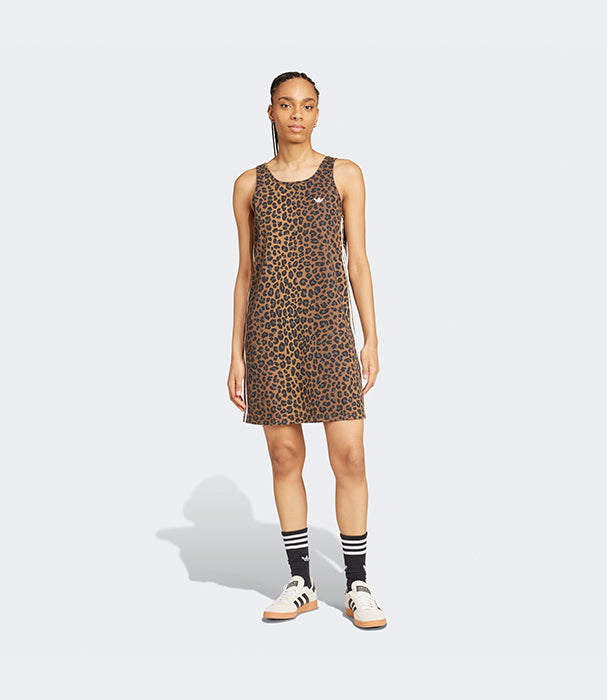 אדידס שמלה DNM לנשים