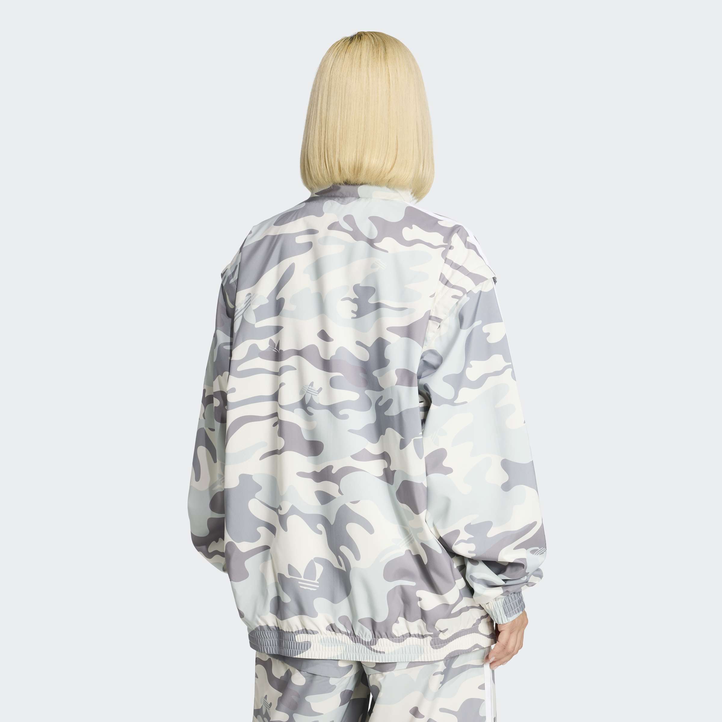 אדידס ג'קט CAMO ADILENIUM CARGO לנשים