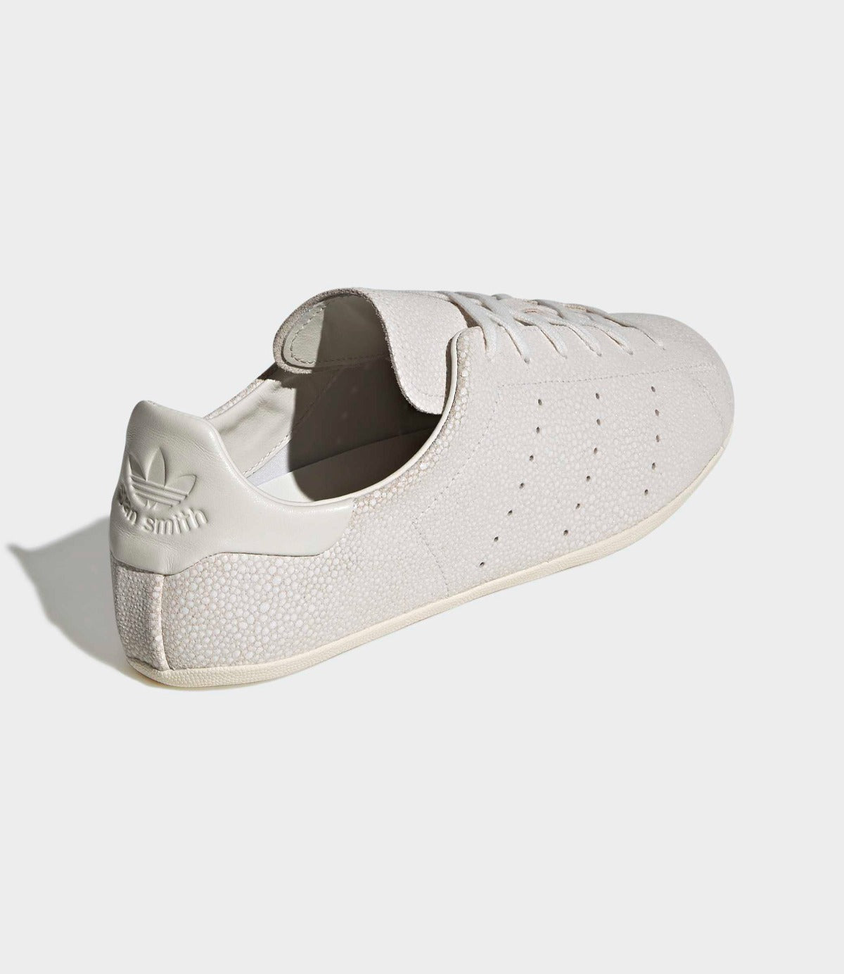 אדידס סניקרס STAN SMITH LO PRO לנשים