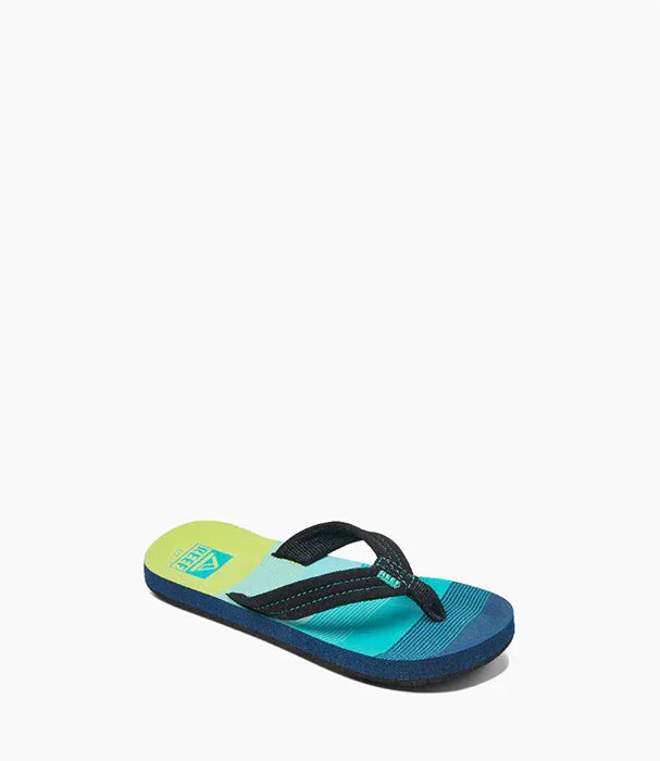 כפכף אצבע צבעוני לגבר עם רצועות שחורות, רקע לבן, מותגים מובילים ב-CHOZEN