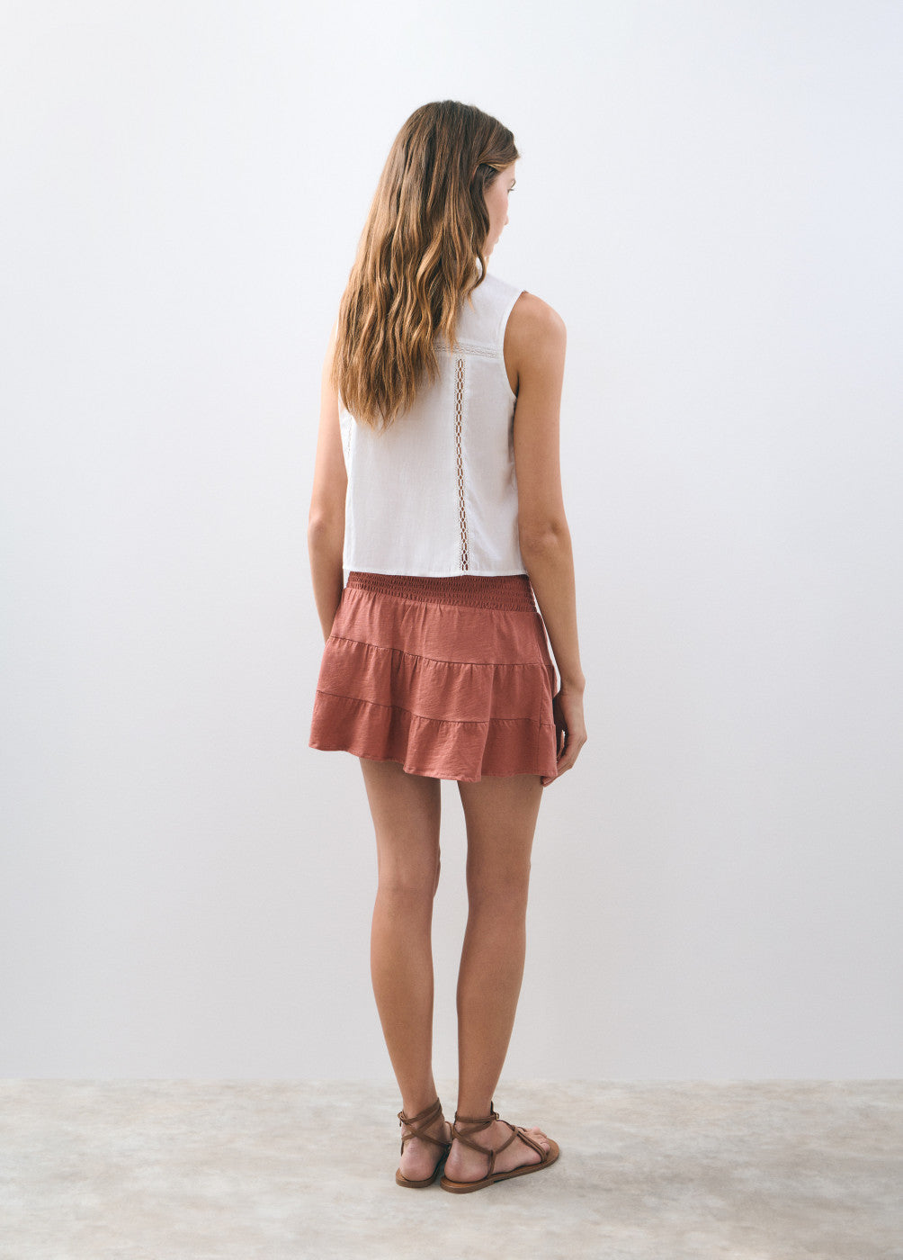 בראוני חצאית מיני לנשים