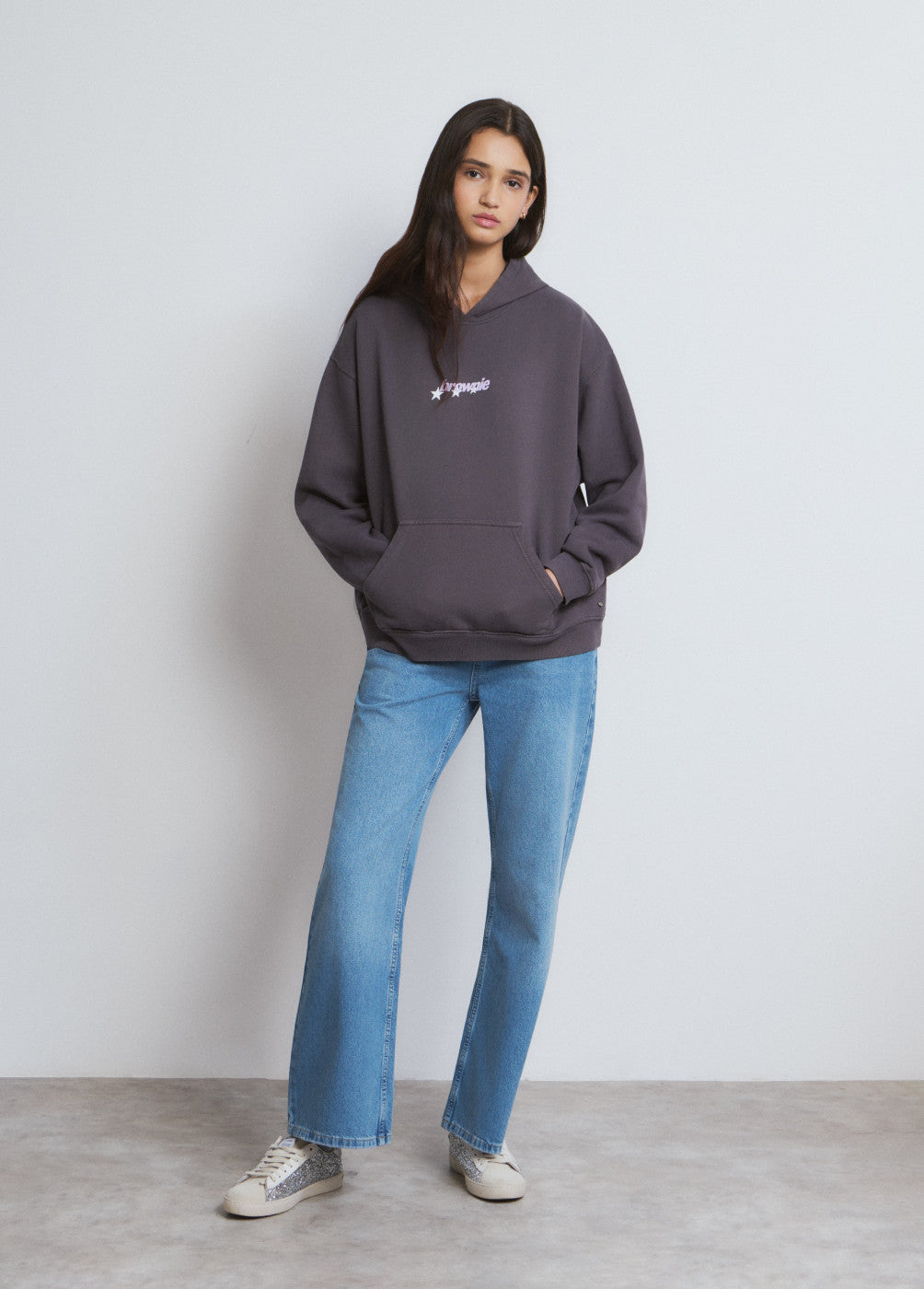 בראוני סווטשירט לנשים