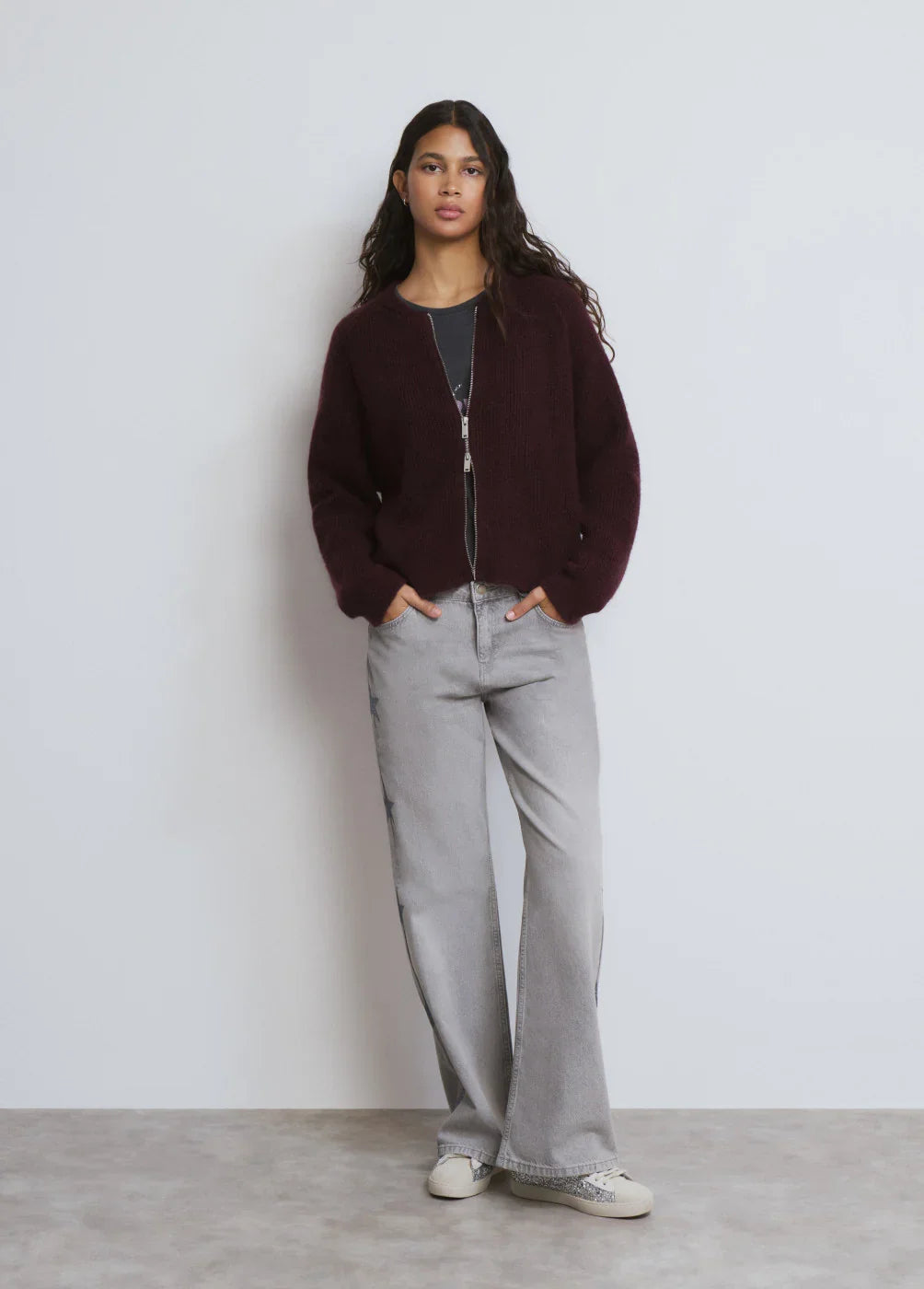 בראוני ג'ינס בגזרה ישרה לנשים