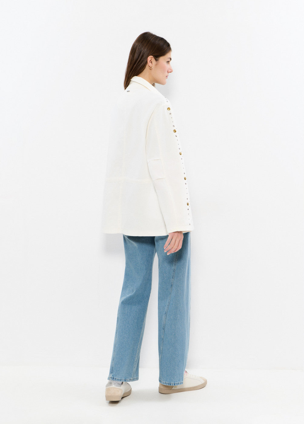 בראוני ג'קט לנשים