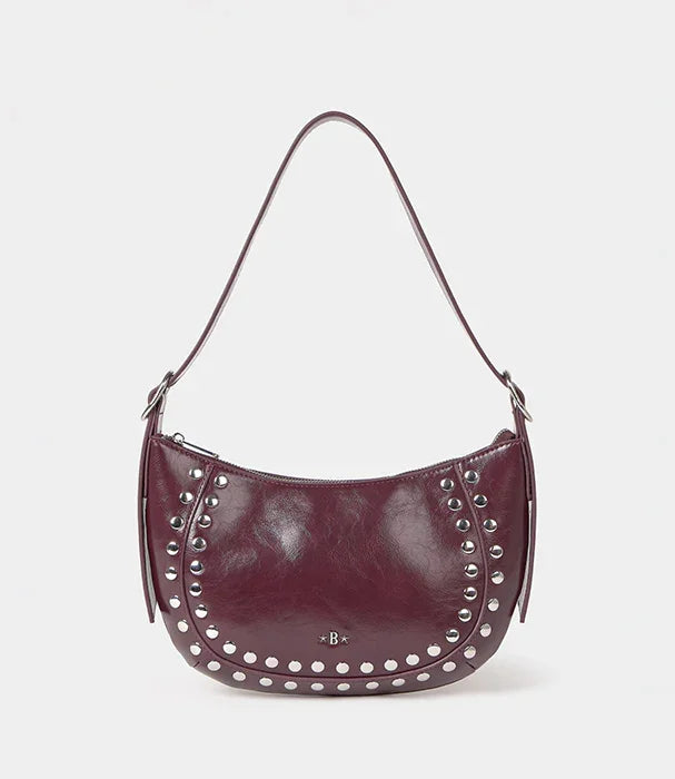 תיק כתף מעור בורדו עם ניטים כסופים, אופנתי מבית CHOZEN, מותגים מובילים בישראל