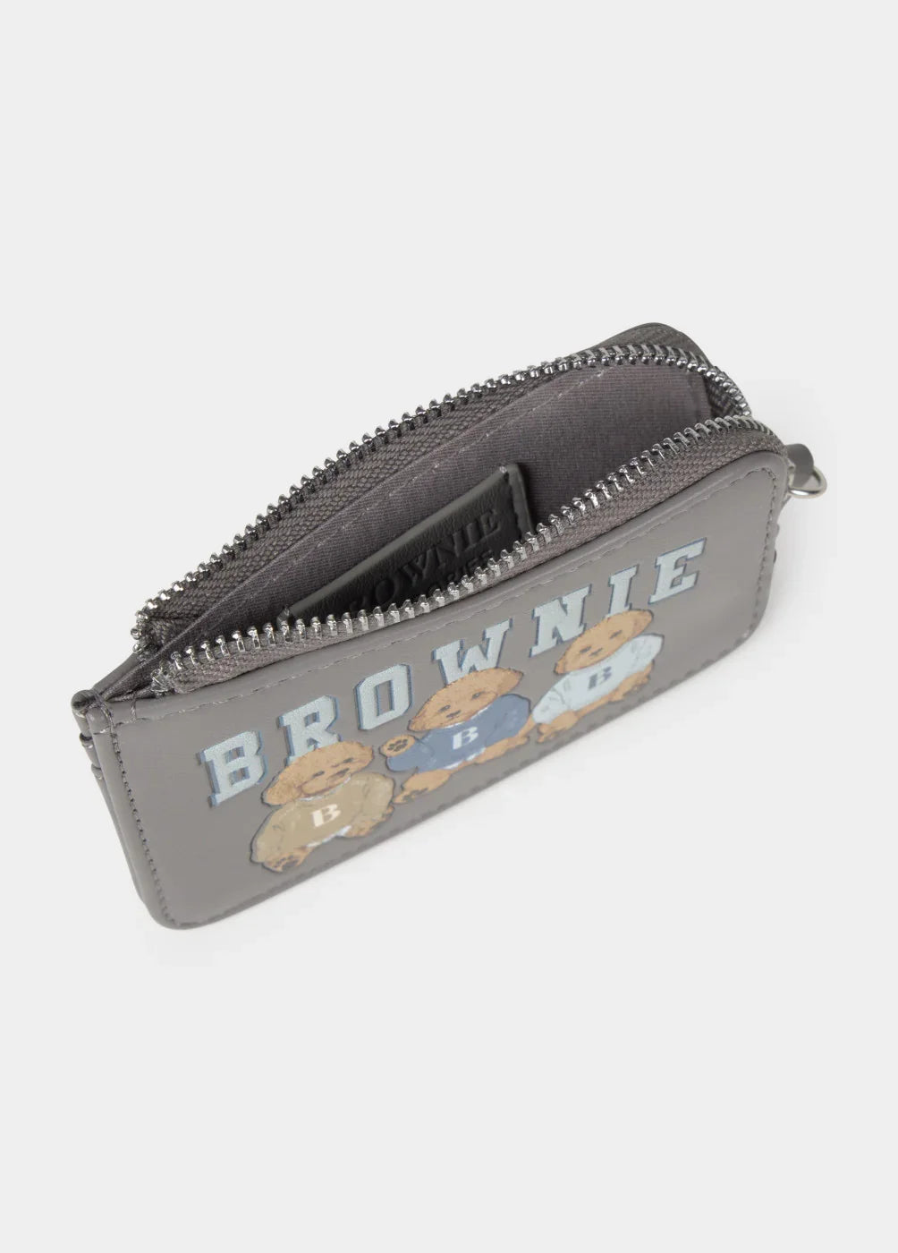 ארנק אפור עם רוכסן, קישוט דובי ואותיות BROWNIE, מוצר טרנדי ב-CHOZEN