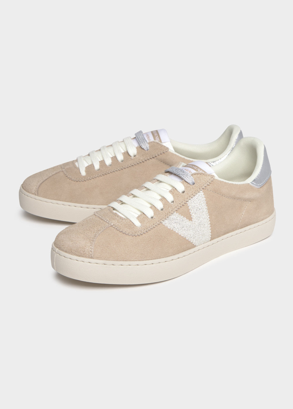 בראוני סניקרס לנשים