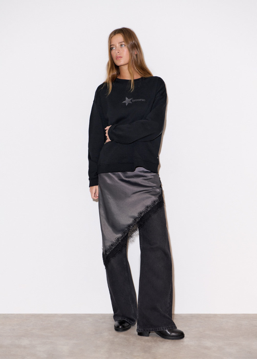 בראוני חצאית מידי לנשים