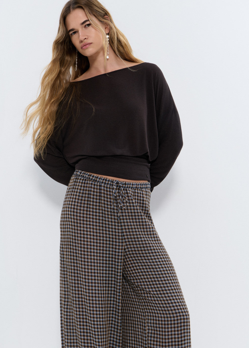 בראוני מכנסיים ארוכים לנשים