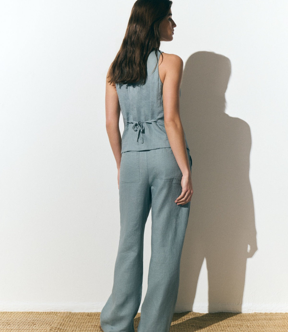 בראוני מכנסי פשתן ארוכים לנשים, פרטי עיצוב, מבית CHOZEN