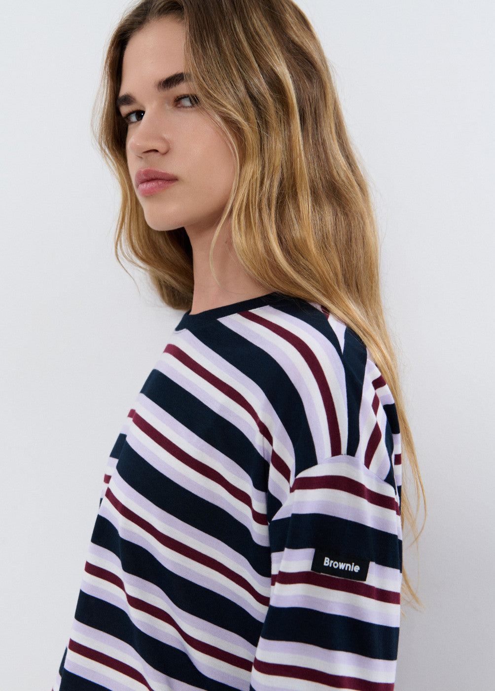 בראוני חולצה ארוכה לנשים