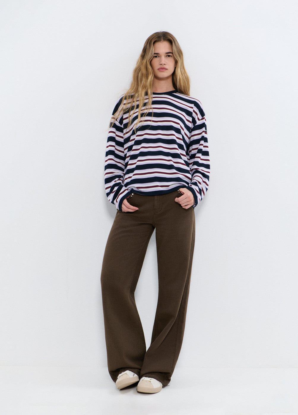 בראוני חולצה ארוכה לנשים