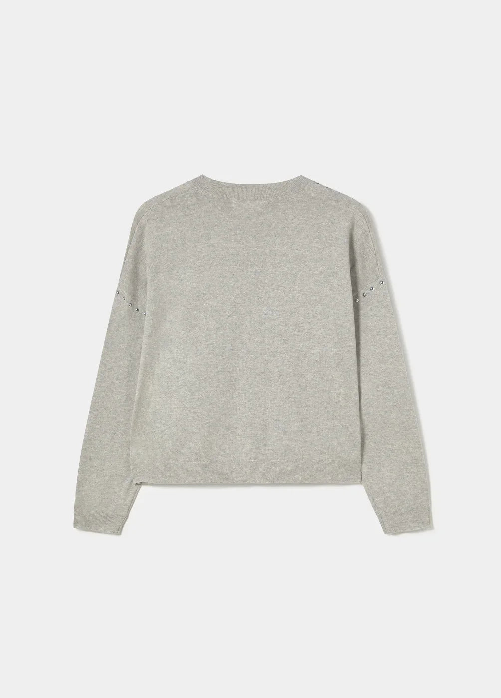 סוודר נשים אפור עם שרוולים ארוכים ודיטיילים עדינים, אופנת CHOZEN, קולקציית קבוצת אלפא