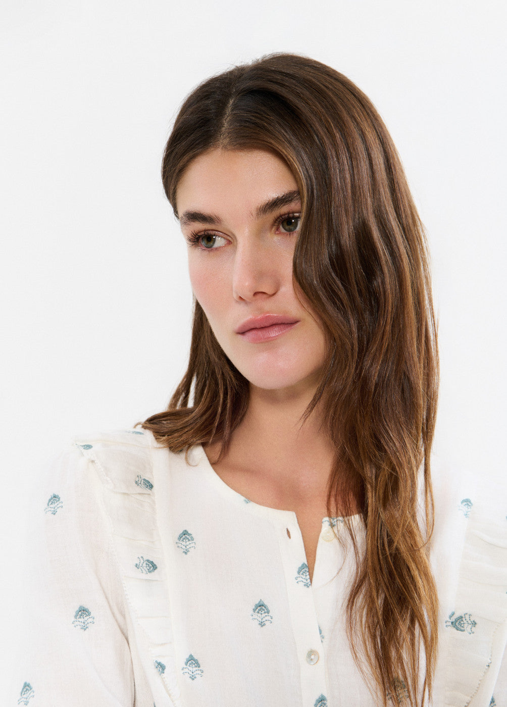 בראוני חולצה ארוכה לנשים