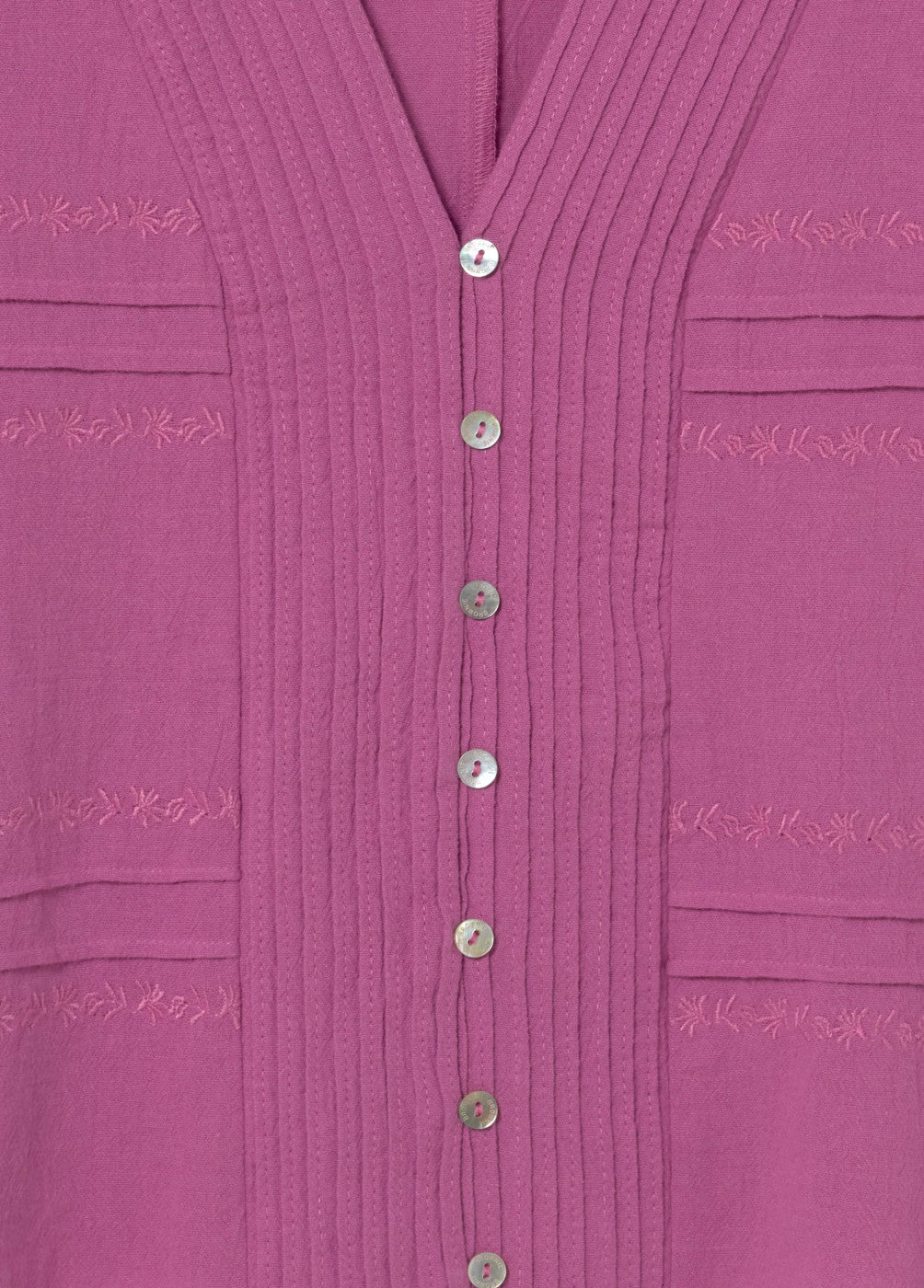 חולצה סגולה עם כפתורים, רקמה דקורטיבית וקווים אנכיים עיצוביים