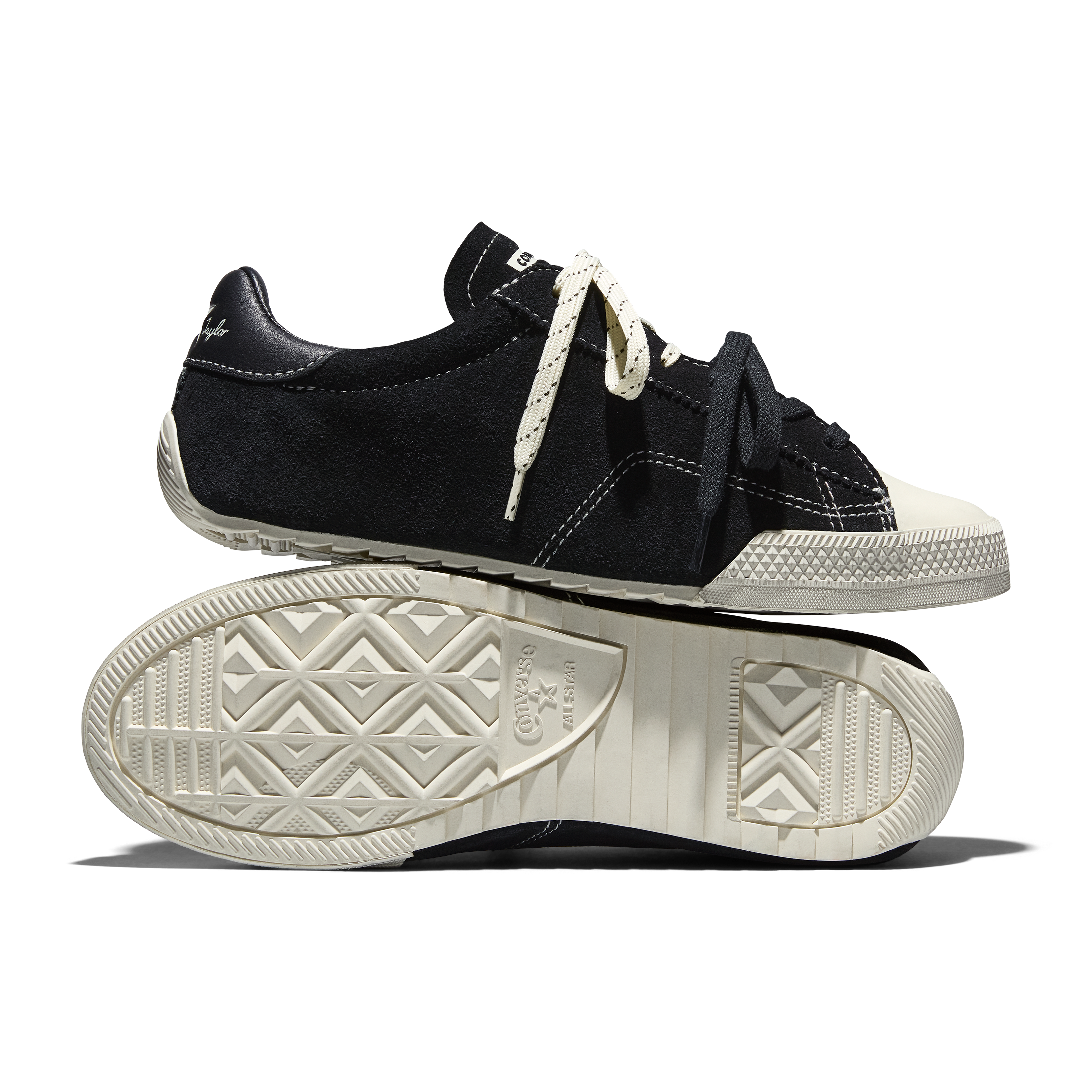 קונברס סניקרס CHUCK TAYLOR LO לנשים