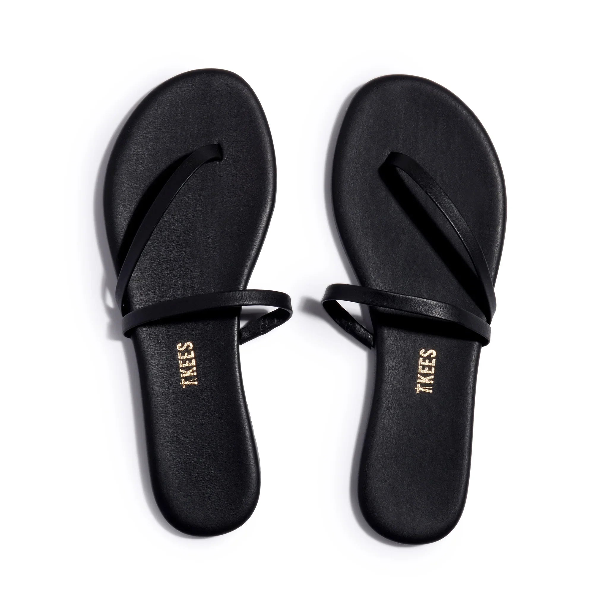 סנדלי נשים שחורים עם רצועות דקות, דגם TEKES, מבית CHOZEN קבוצת אלפא