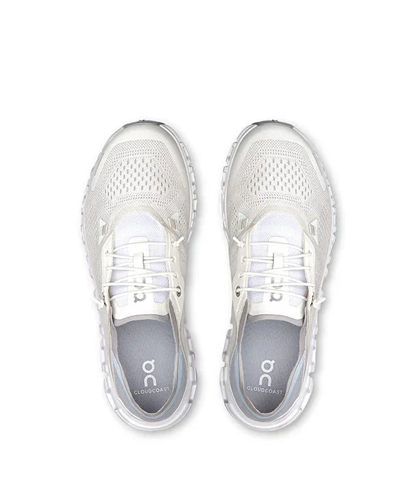 נעלי ספורט ON Cloudcoast לבנות, עיצוב חדשני, מותג פרימיום באתר CHOZEN