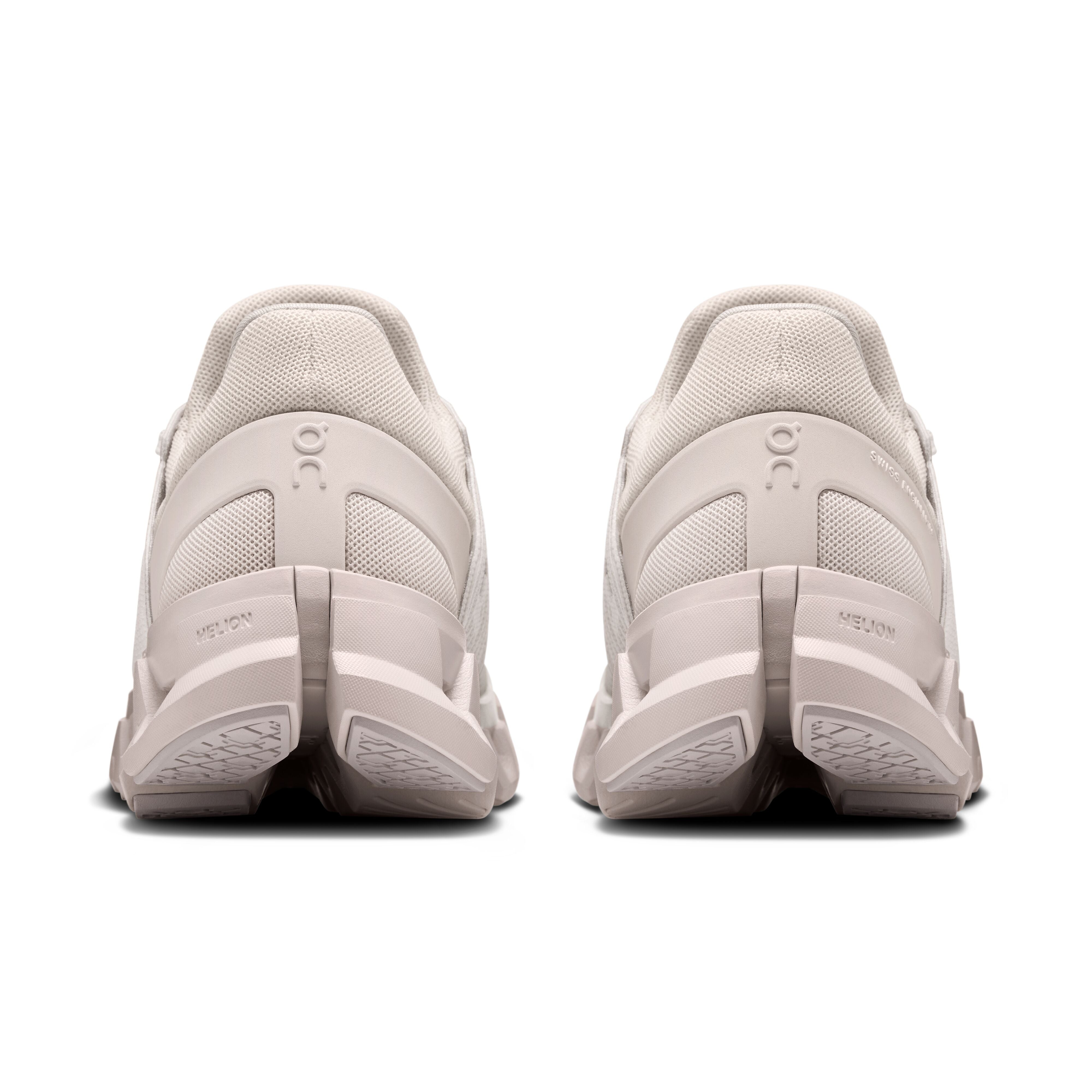 און קלאוד נעלי ריצה CLOUDSWIFT 4 AD לנשים