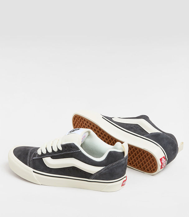 ואנס סניקרס KNU SKOOL לגברים