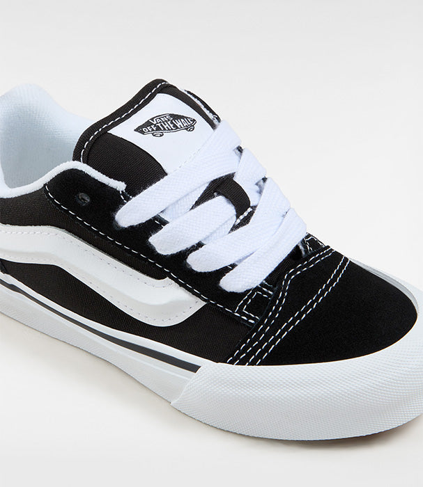 ואנס סניקרס KNU SKOOL לילדים