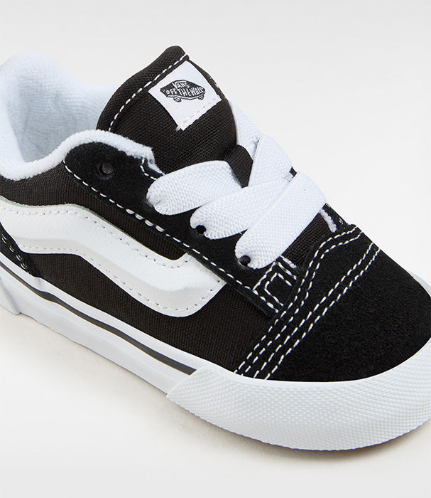 ואנס סניקרס KNU SKOOL לתינוקות
