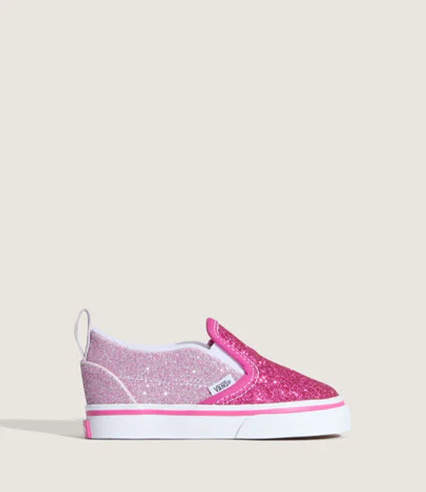 נעל ואנס ילדים ורודה מנצנצת על רקע בהיר, מבית המותגים המובילים ב-CHOZEN