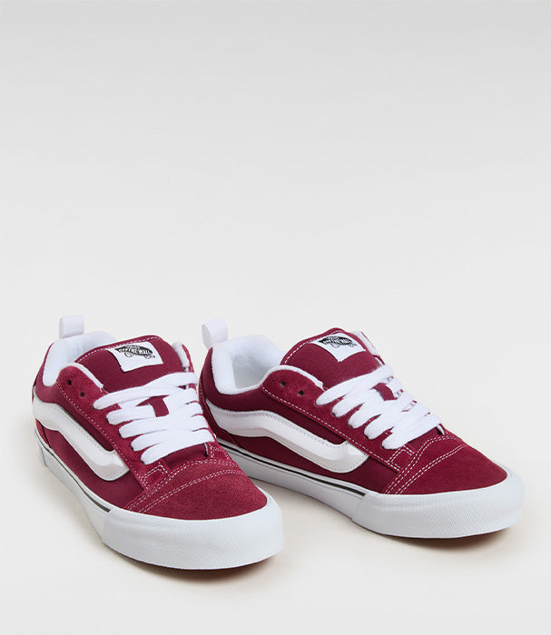 ואנס סניקרס KNU SKOOL יוניסקס