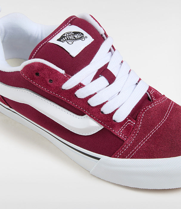 ואנס סניקרס KNU SKOOL יוניסקס