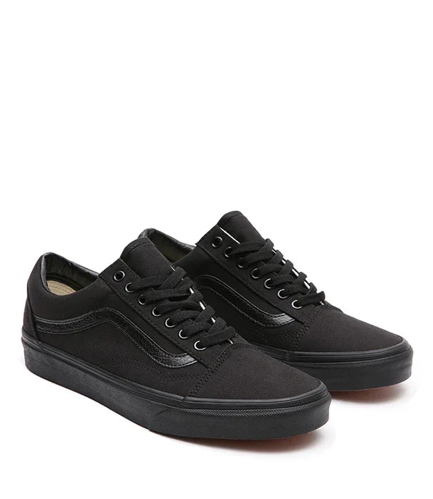 נעלי ואנס שחורות קאנבס, דגם יוניסקס פופולרי באתר CHOZEN מותגים מובילים