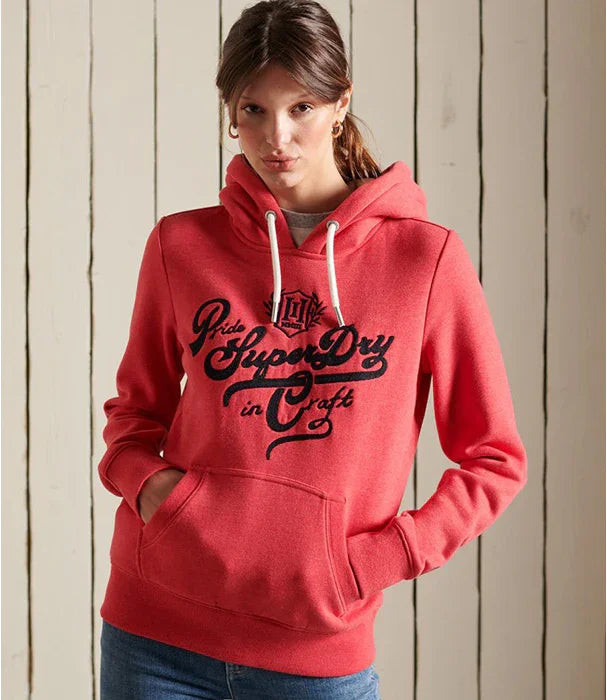 דגם לנשים עם קפוצ׳ון אדום Superdry, לוגו רקום, אופנה ייבוא רשמי CHOZEN