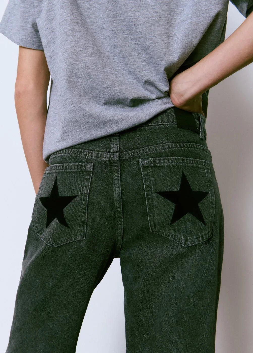 ג'ינס שחור בעיצוב כוכב על כיסים אחוריים, אופנה טרנדית CHOZEN