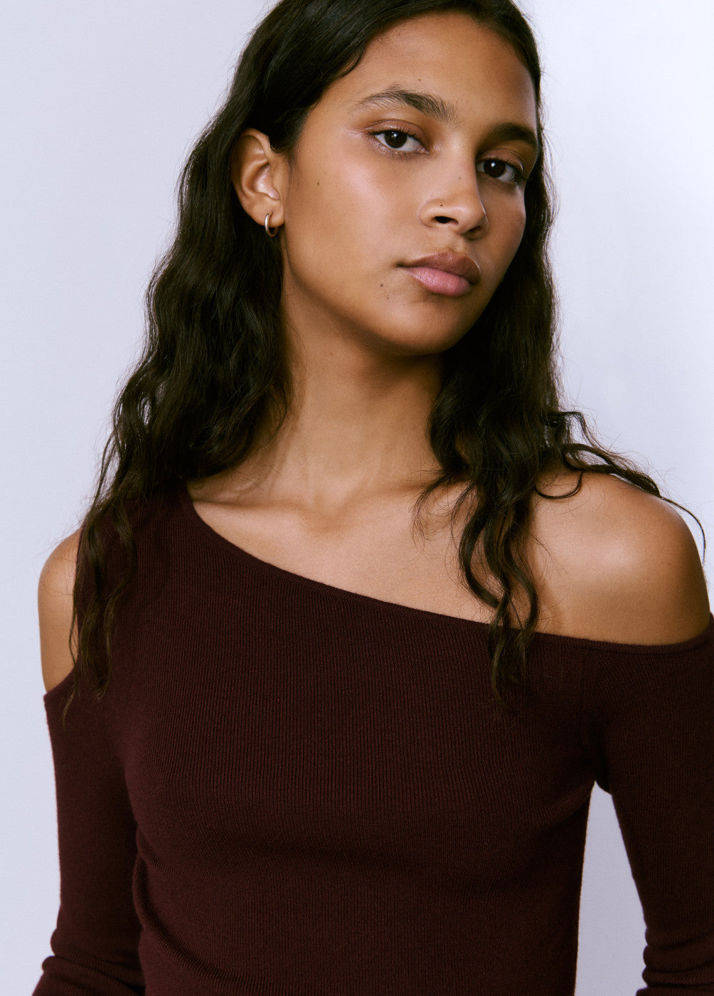 בראוני סריג אוף שולדר לנשים - CHOZEN