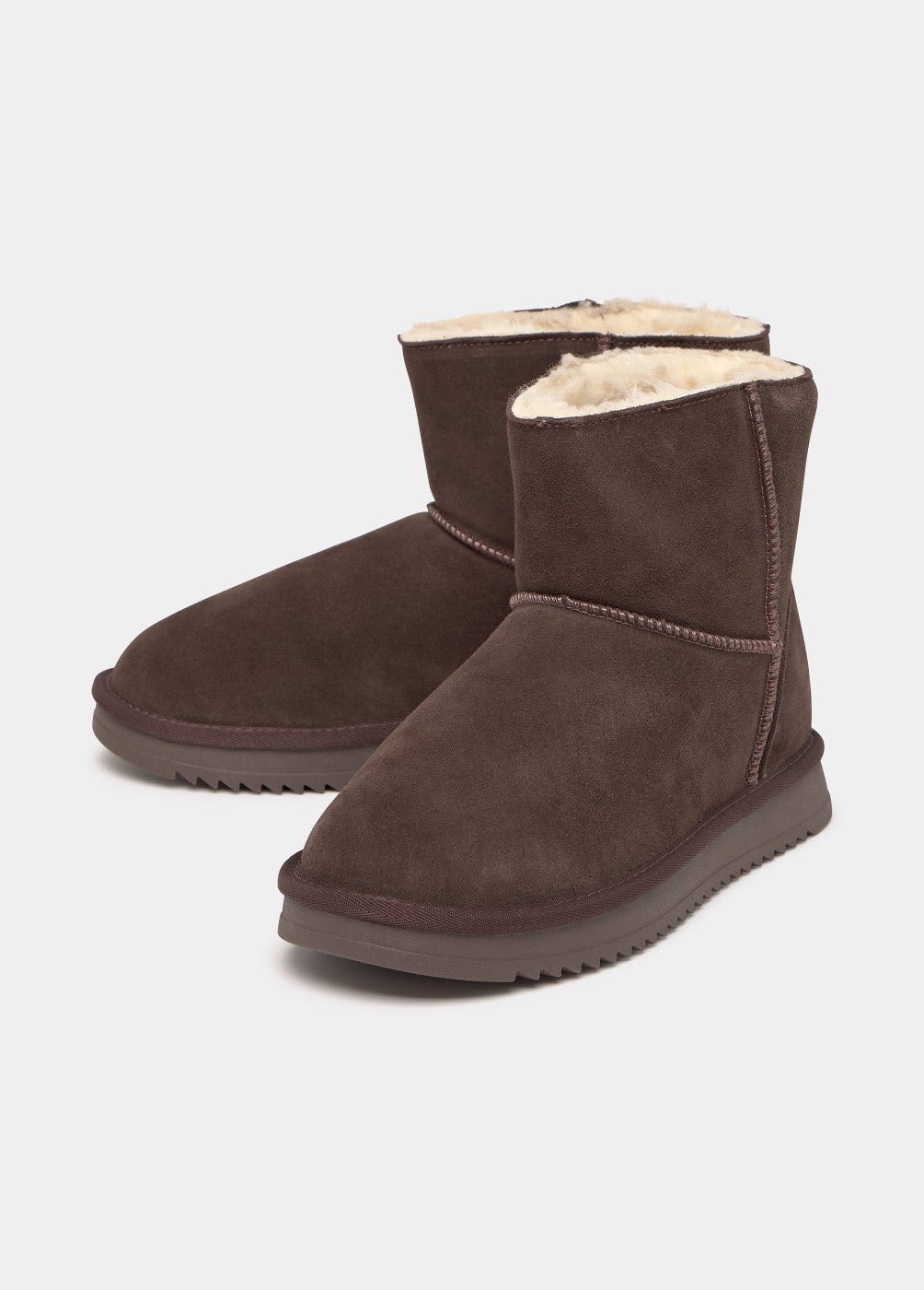 בראוני מגפיים לנשים