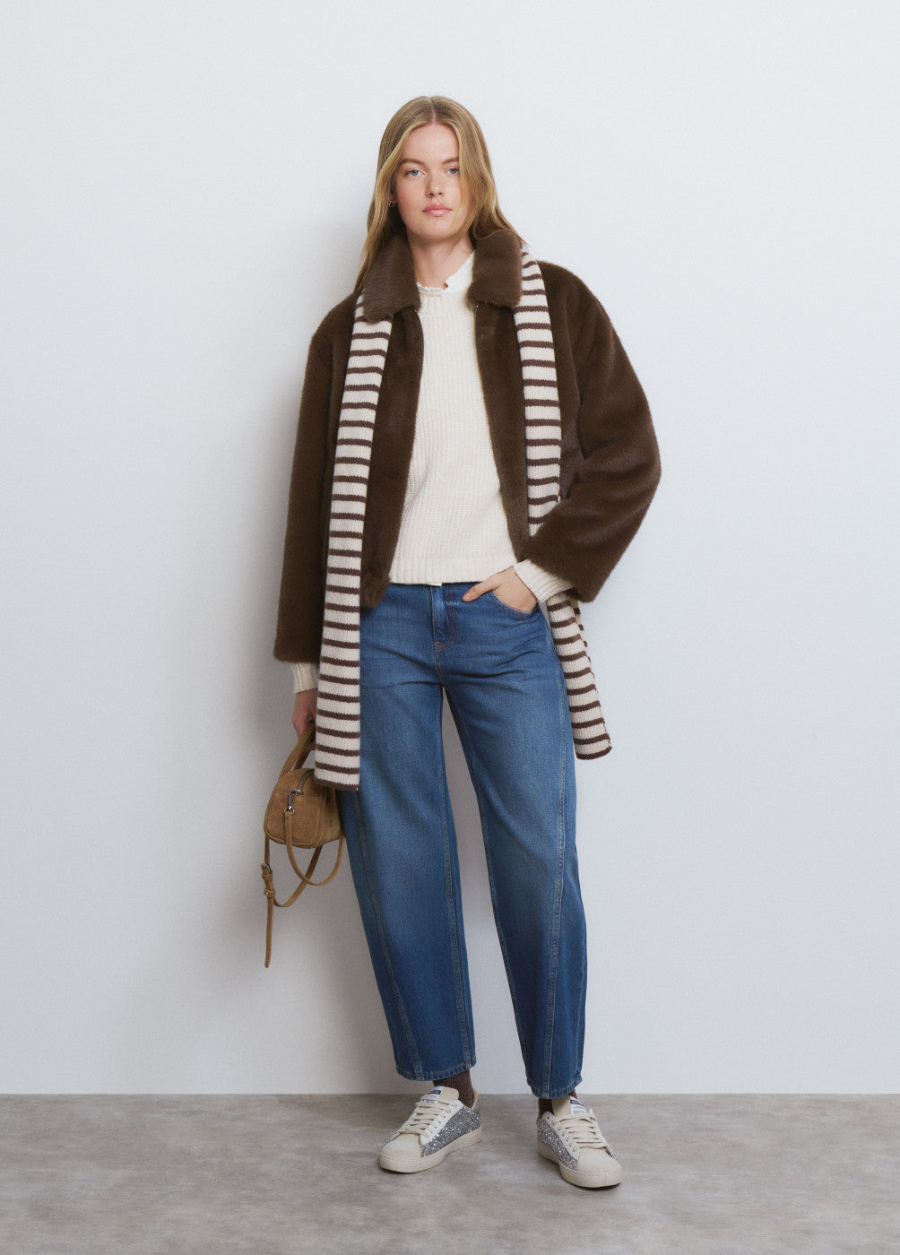 בראוני מעיל פרוותי לנשים