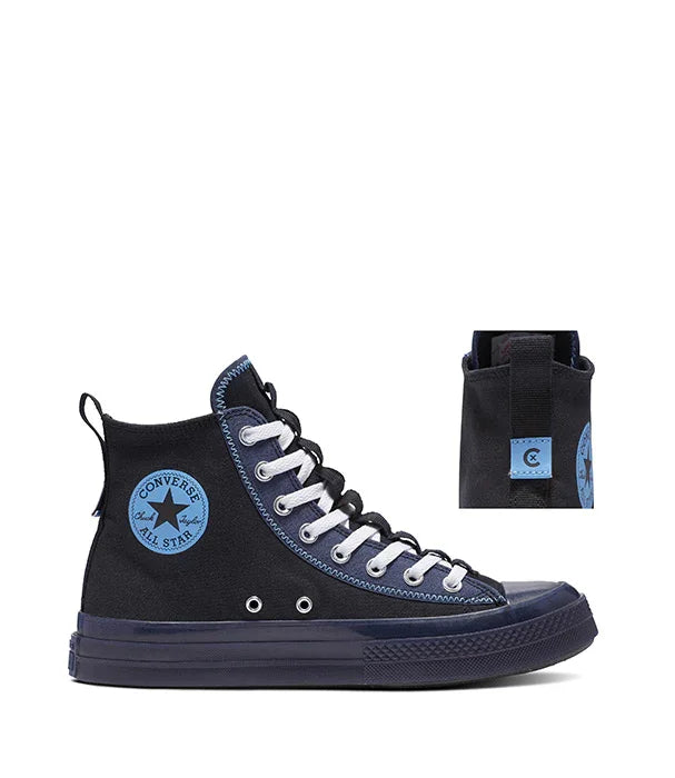 נעל קונברס אול סטאר גבוהה בצבע שחור עם תג לוגו כחול, נעלי סניקרס טרנדיות CHOZEN