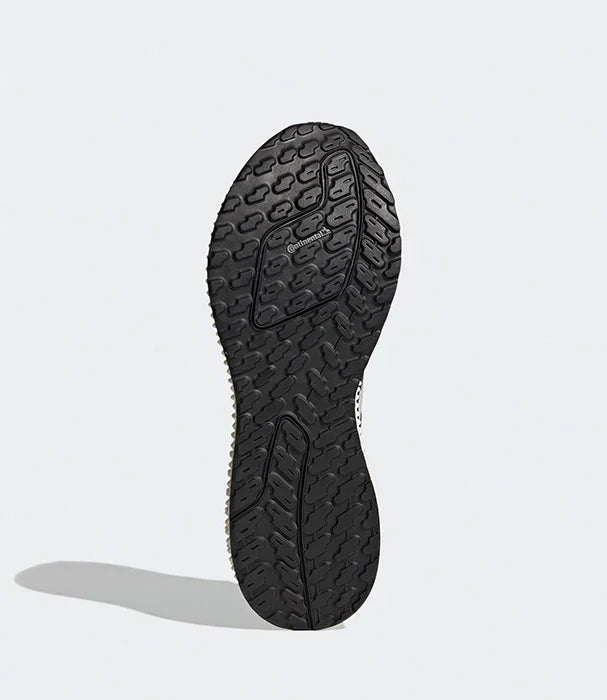 סוליית נעל ריצה שחורה עם דוגמה ייחודית, מבית CHOZEN מותגי ספורט מובילים