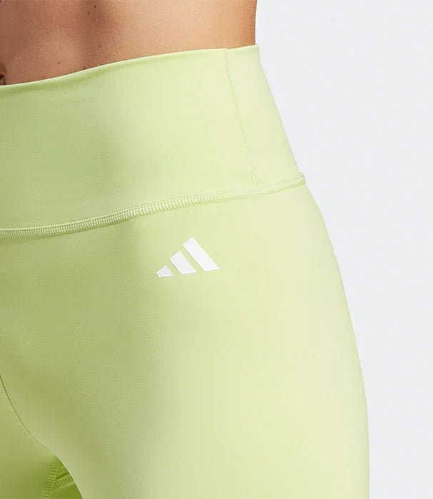 טייץ ספורט ירוק בהיר של אדידס, תצוגת דגם, אופנה CHOZEN מותגים מובילים