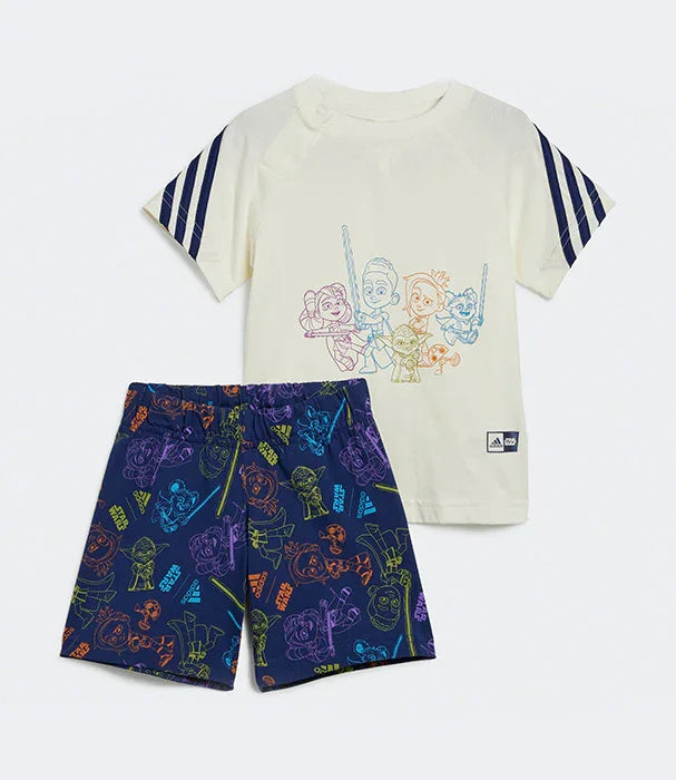 סט ילדים של ADIDAS עם דמויות צבעוניות, חולצה בהירה ומכנס כחול, ב-CHOZEN קבוצת אלפא