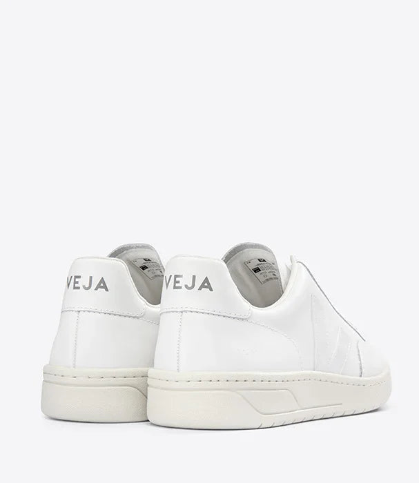 סניקרס לבנות VEJA לגברים, צילום אחורי, מותג עולמי ב-CHOZEN קבוצת אלפא