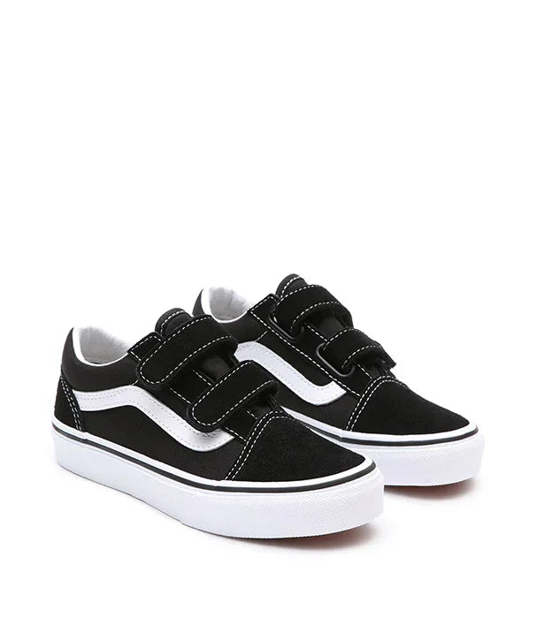 נעלי סניקרס שחורות לילדים עם סקוצ'ים, עיצוב קלאסי מבית המותגים המובילים באתר CHOZEN