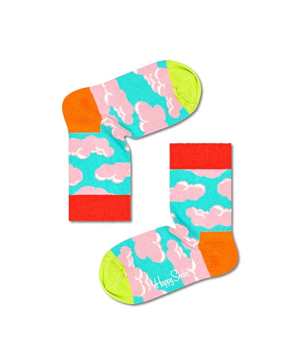 גרבי Happy Socks צבעוניות עם עננים ורקע טורקיז, אצבע ירוקה ועקב כתום, מוצר אופנה ב-CHOZEN