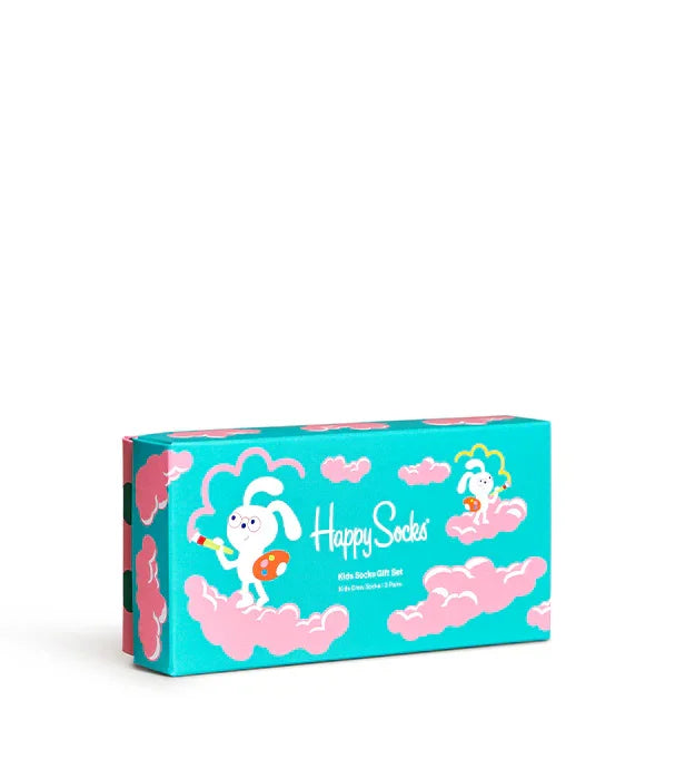 אריזת מתנה צבעונית של Happy Socks עם איורי ארנבים לבנים ועננים ורודים, מותג CHOZEN