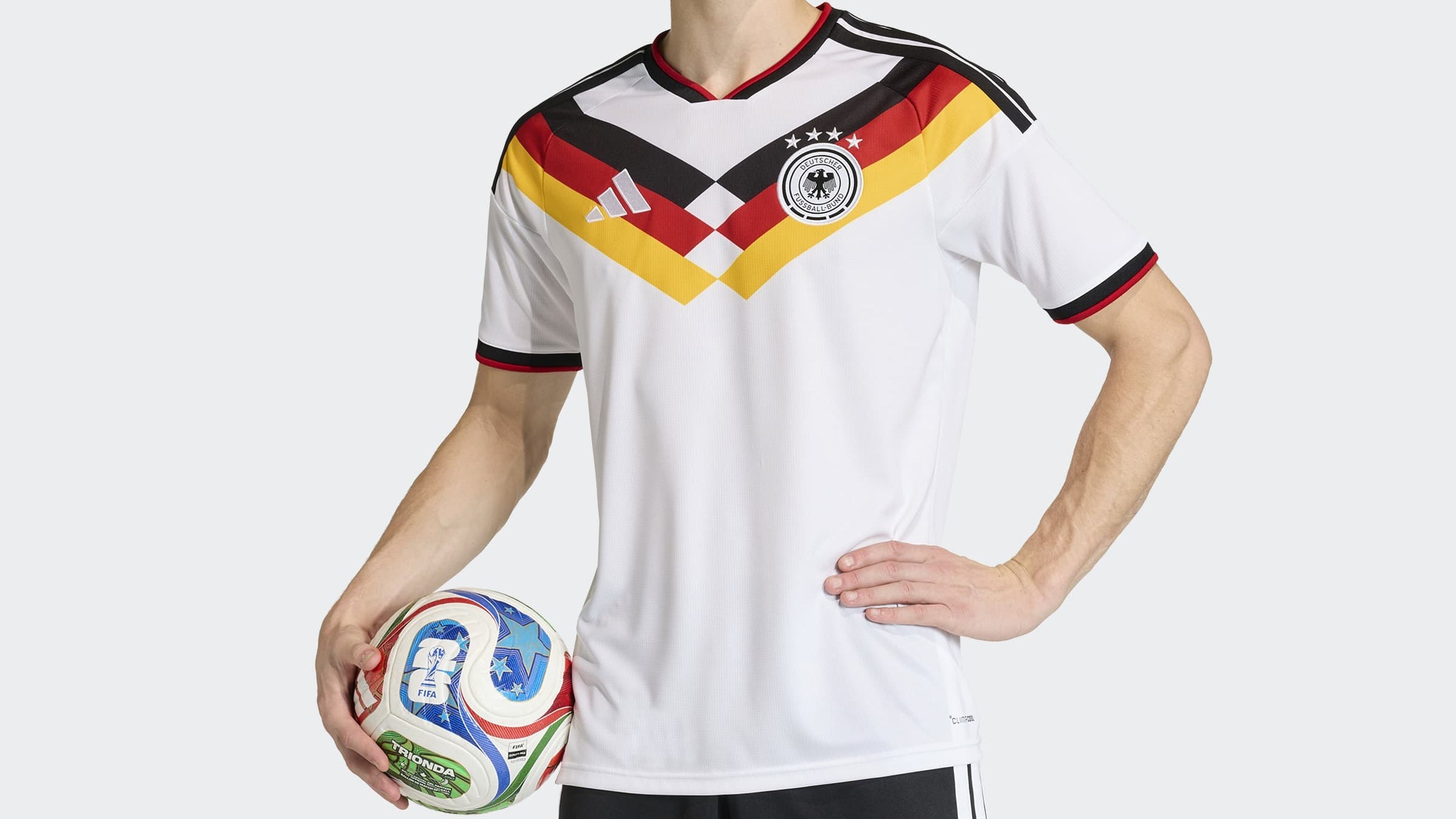 בגדי ספורט לגברים