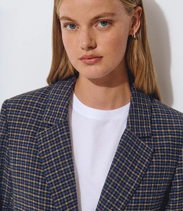 ג'קטים ומעילים - CHOZEN